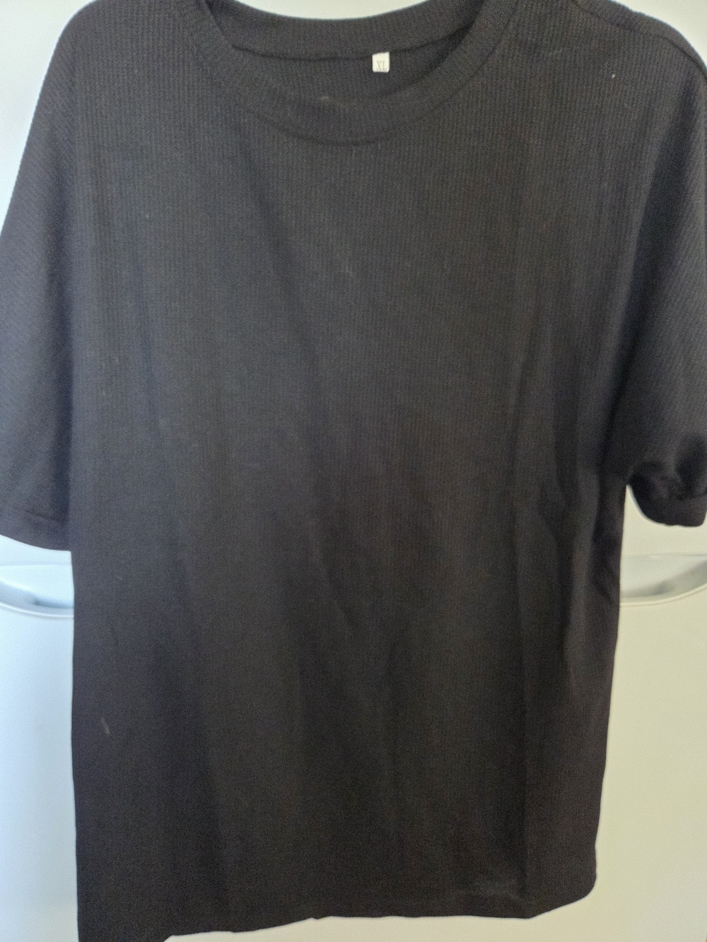 Men's Black Short-Sleeve Ribbed Crewneck Shirt